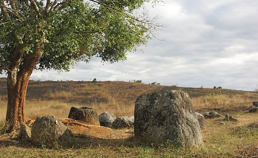 Bleisure_Plainofjars_wikipedia